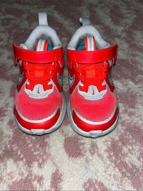 Nike Kids Bright coral and White Velcro Athletic Sneakers
